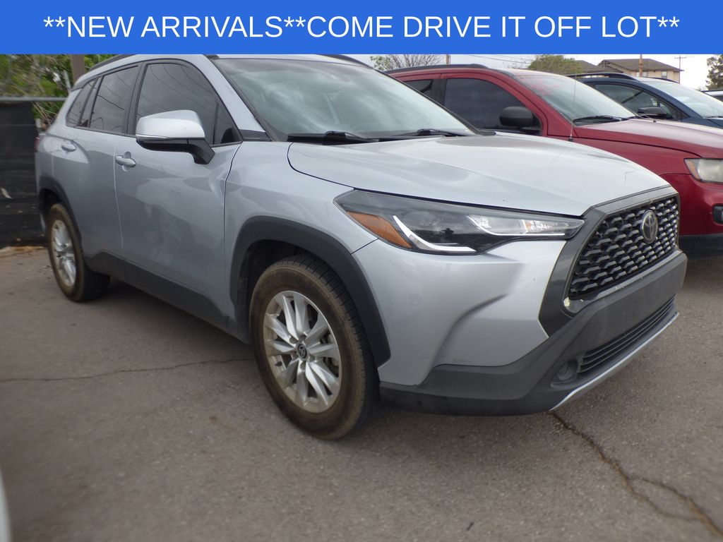 2022 Toyota Corolla Cross LE