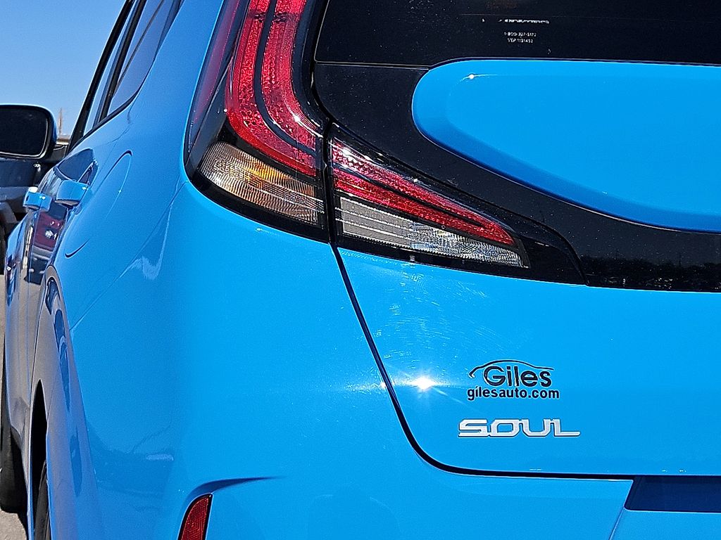 2025 Kia Soul EX - Photo 12