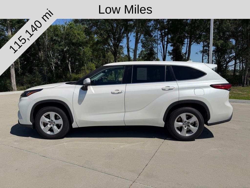 Used 2020 Toyota Highlander LE SUV