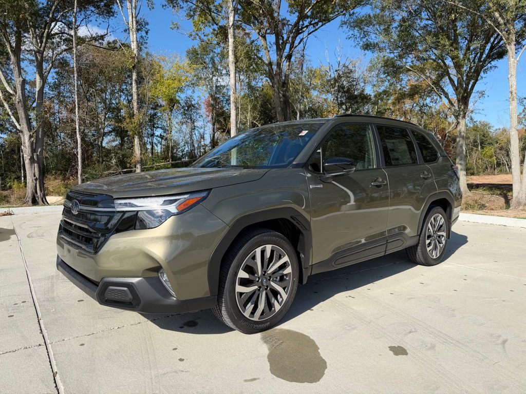 2025 Subaru Forester Touring's photo