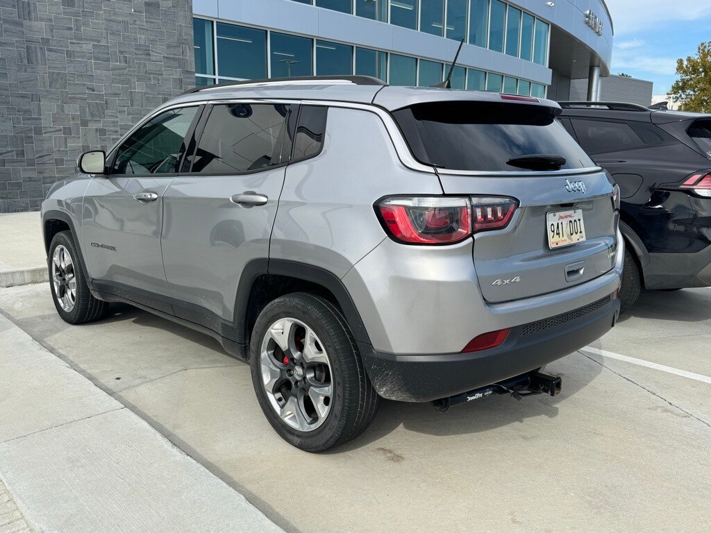 2019 Jeep Compass Limited photo 2
