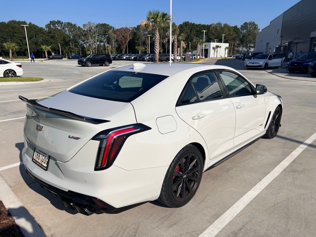 2023 Cadillac CT4 photo 3