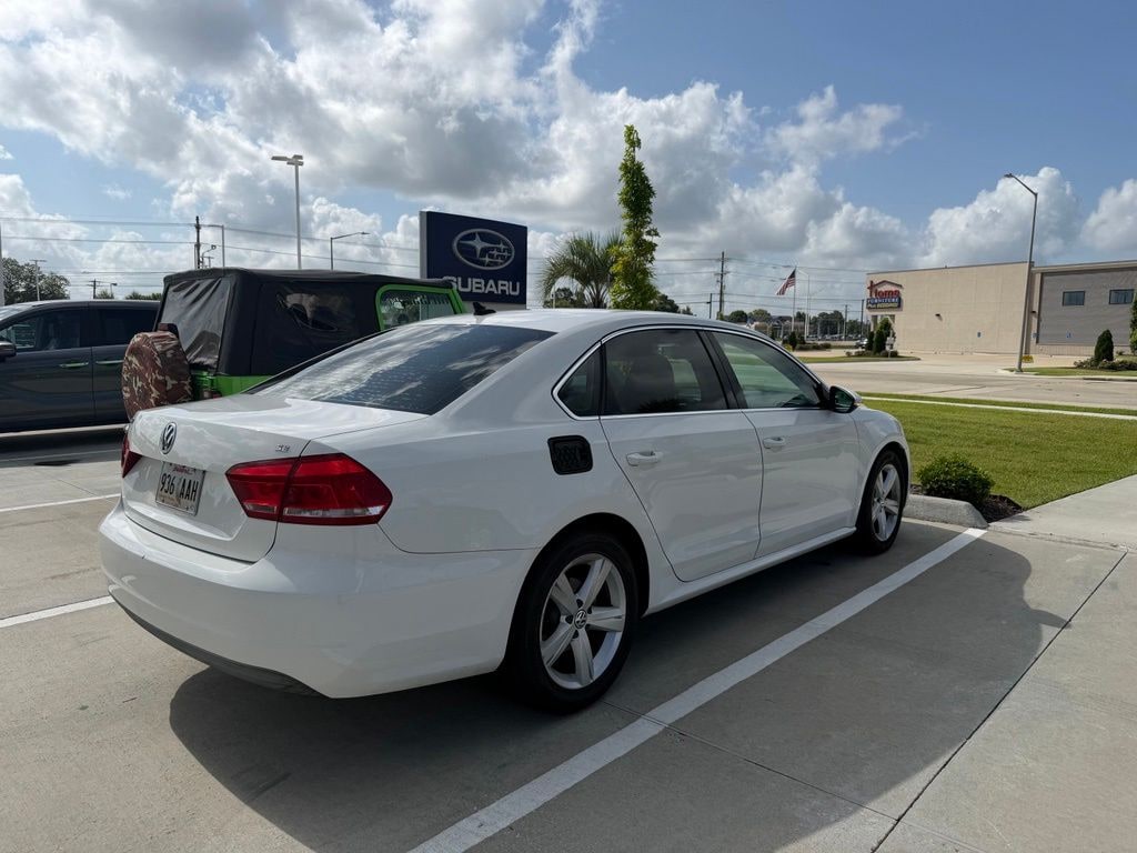 Used 2012 Volkswagen Passat 2.5 SE Sedan