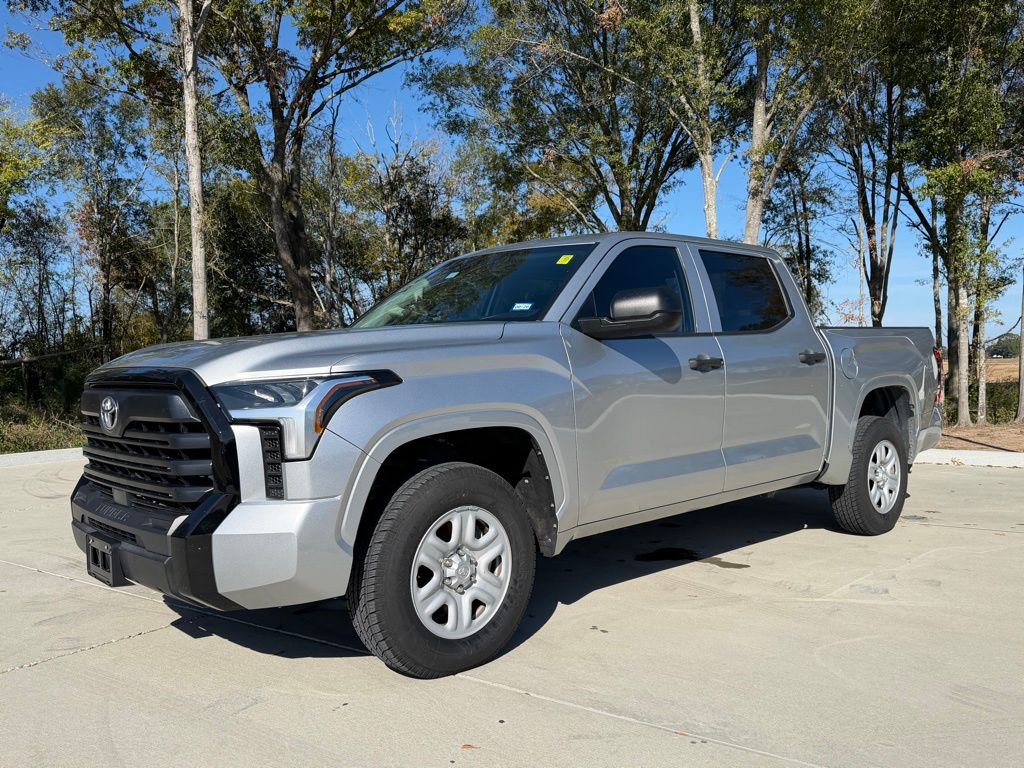 2023 Toyota Tundra SR's photo