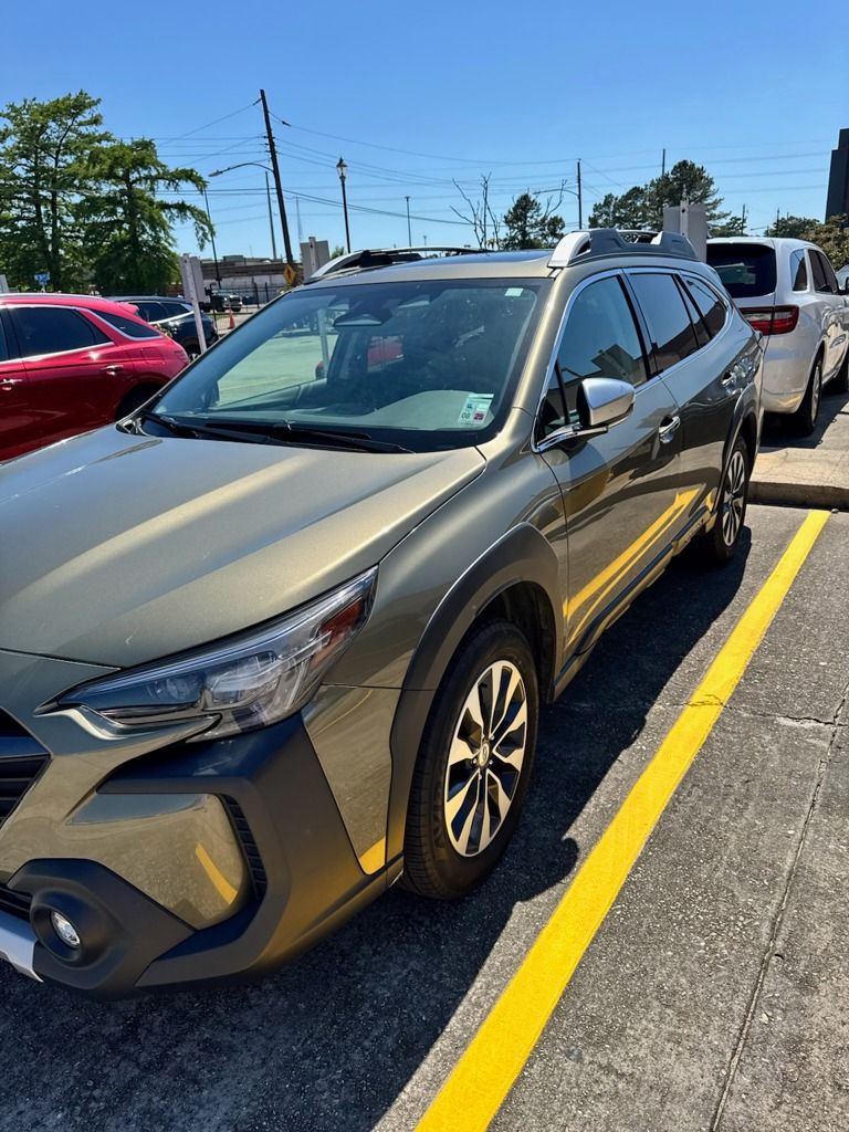 2024 Subaru Outback Touring's photo