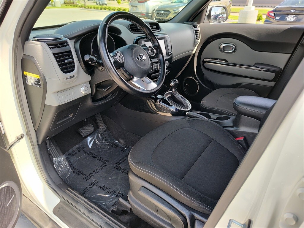 2018 Kia Soul Plus photo 2