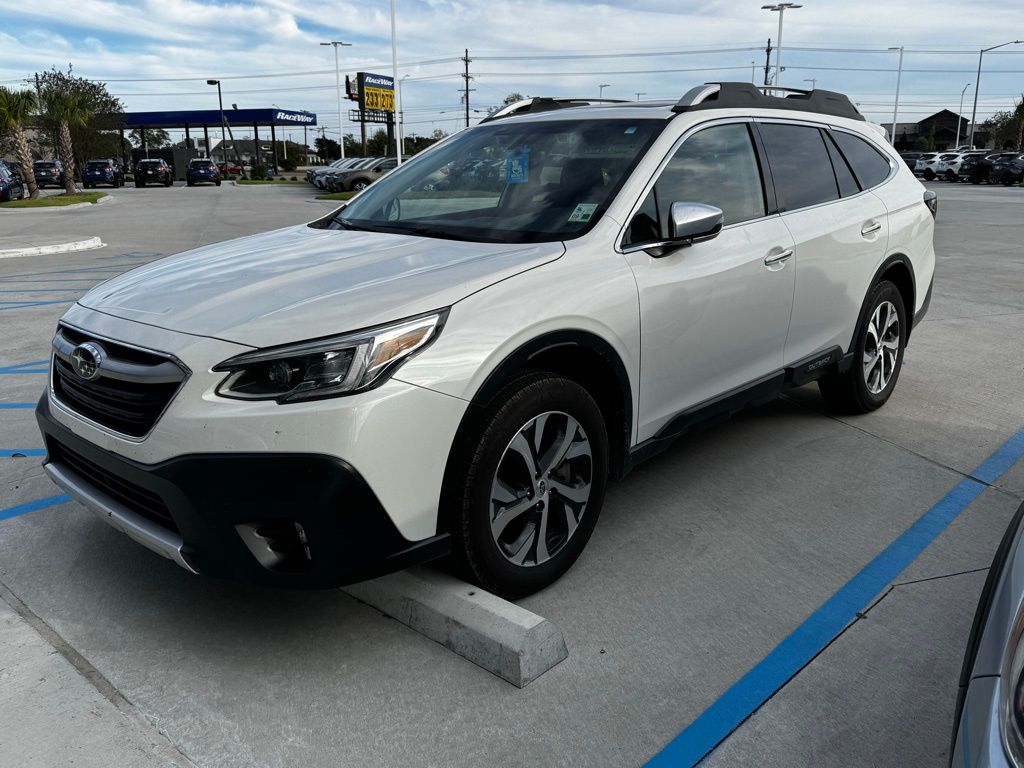 2020 Subaru Outback Touring's photo