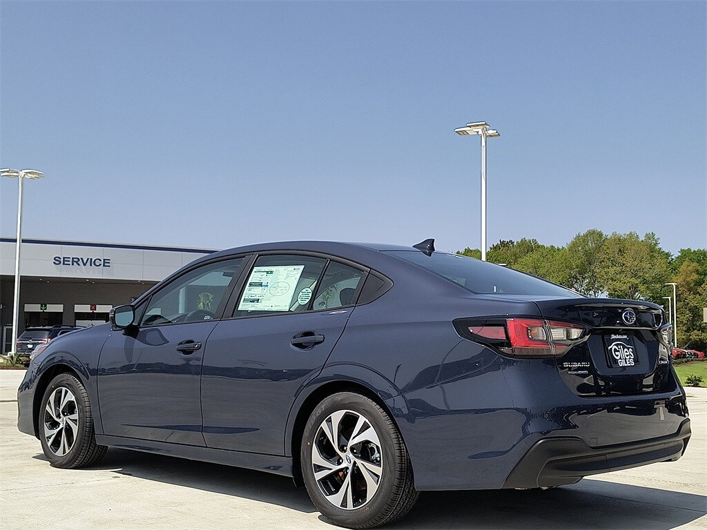 2025 Subaru Legacy Premium photo 3