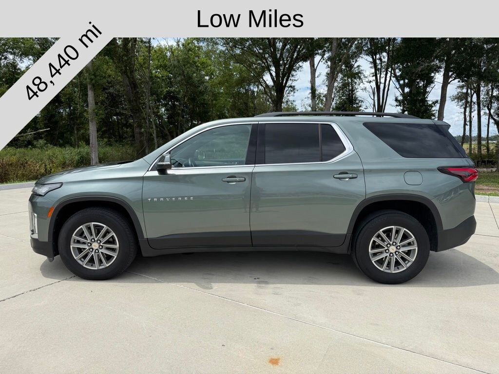 Used 2023 Chevrolet Traverse LT SUV