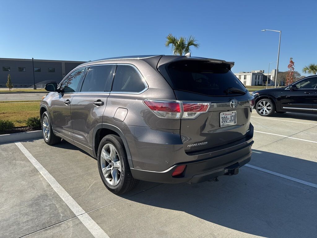Used 2016 Toyota Highlander Limited SUV