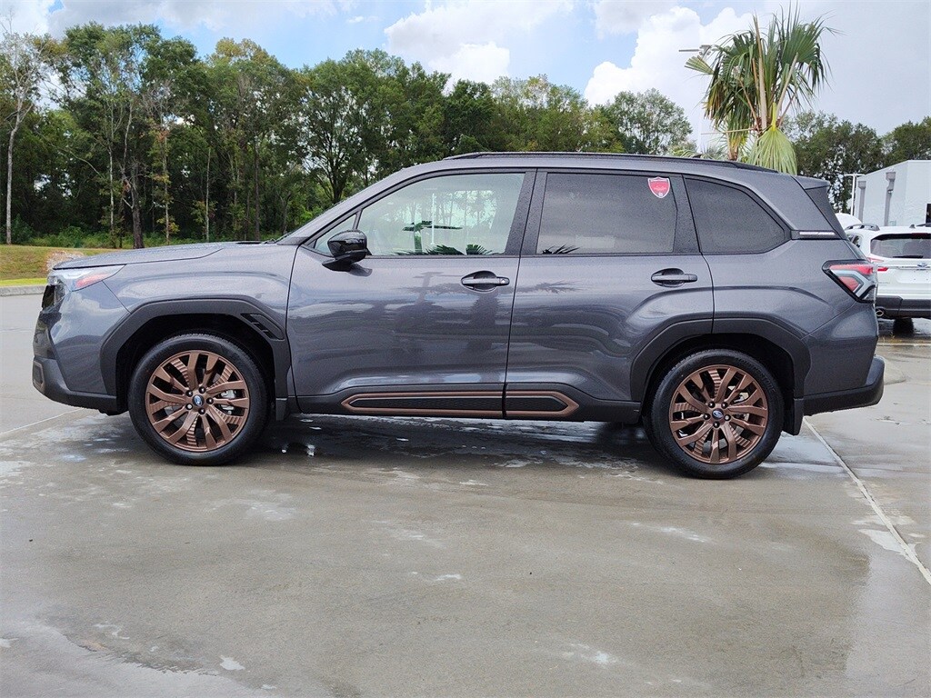 2025 Subaru Forester Sport photo 2