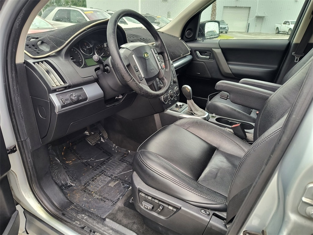 Used 2008 Land Rover LR2 HSE with VIN SALFT24N48H086129 for sale in Lafayette, LA