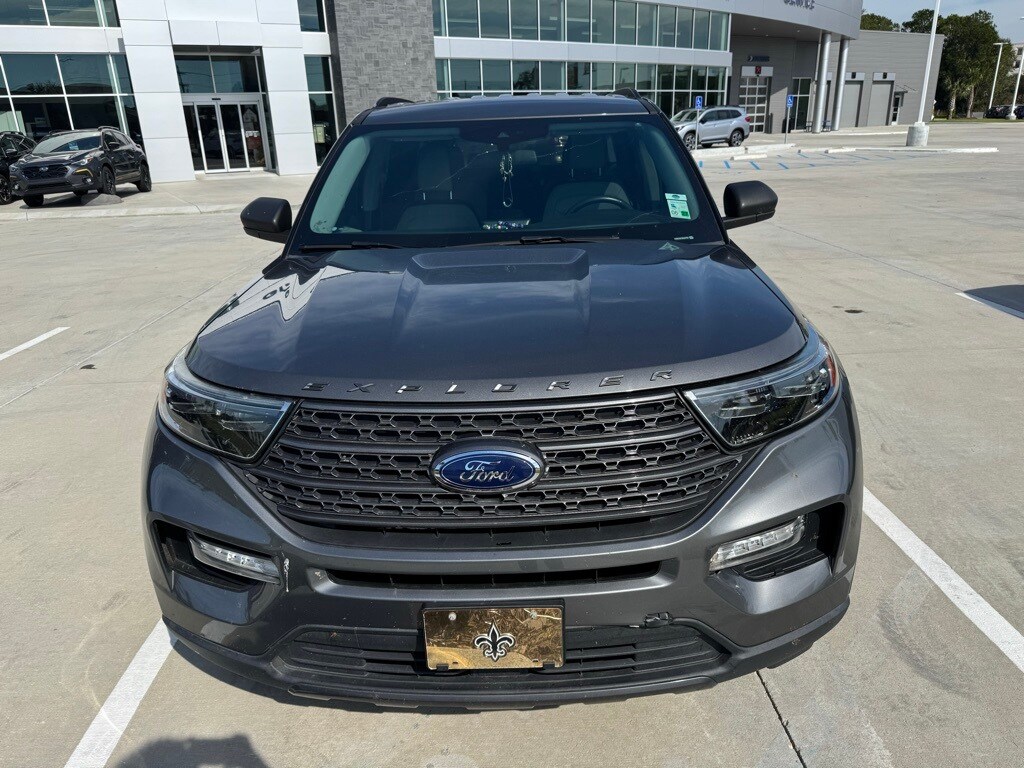 2021 Ford Explorer XLT photo 2