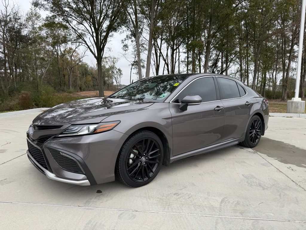 2023 Toyota Camry XSE's photo