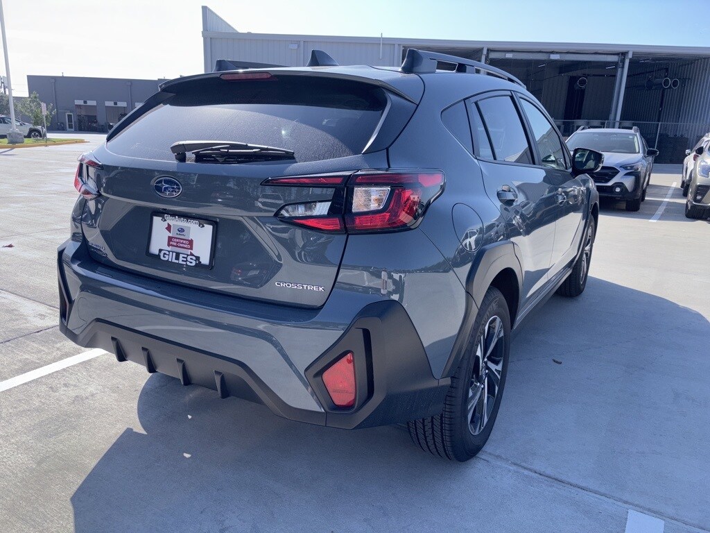 2025 Subaru Crosstrek Premium photo 3