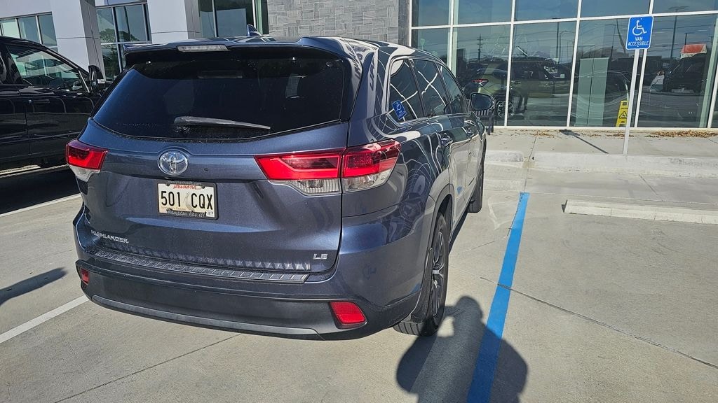 Used 2019 Toyota Highlander LE Plus SUV