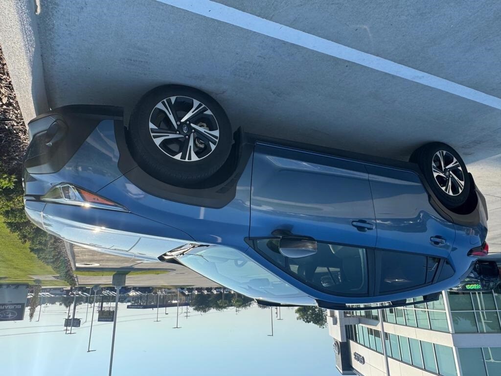 2024 Subaru Crosstrek Premium photo 3