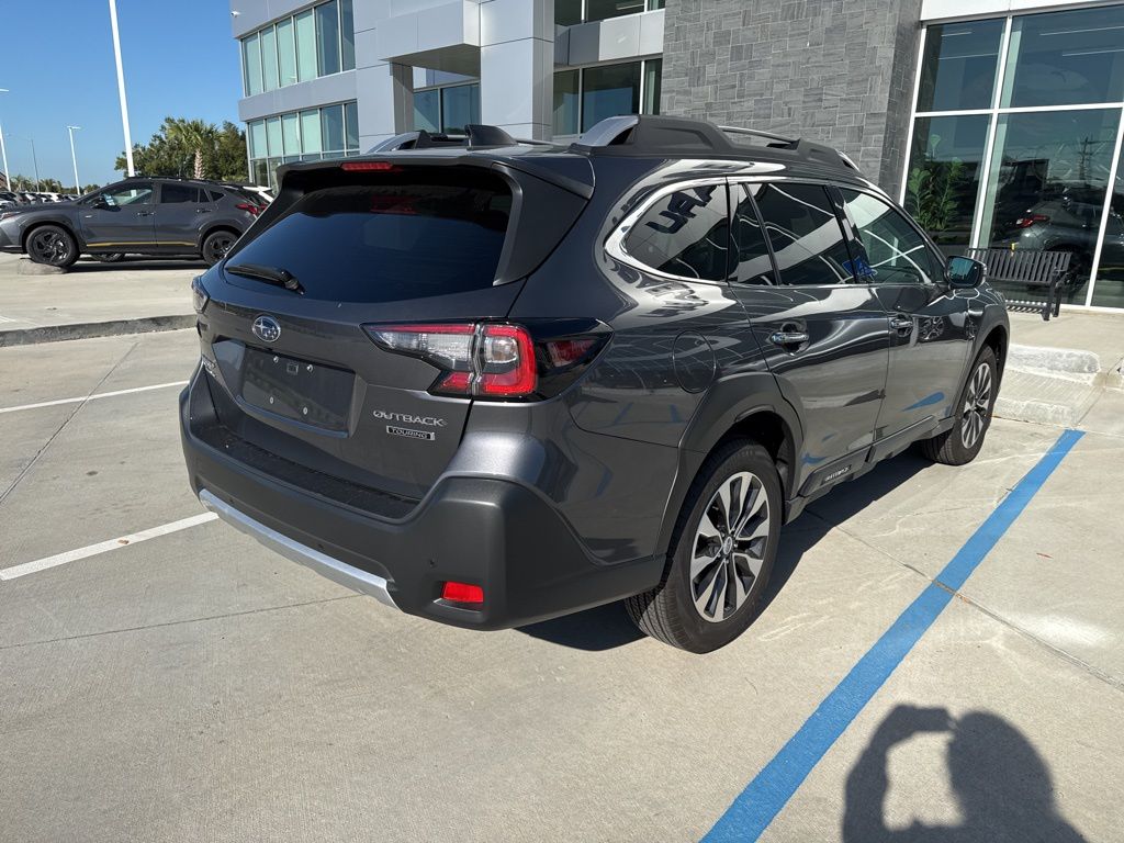 2025 Subaru Outback Touring photo 2