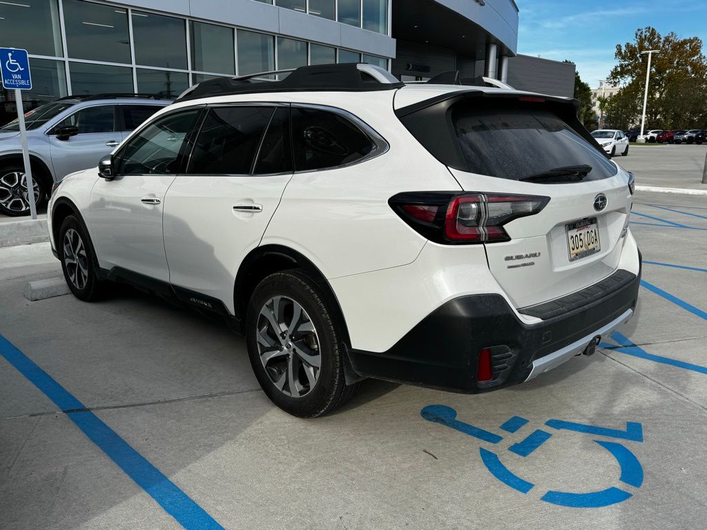 2020 Subaru Outback Touring XT photo 2