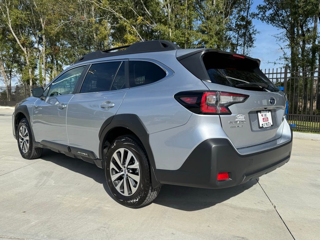 2025 Subaru Outback Premium photo 3