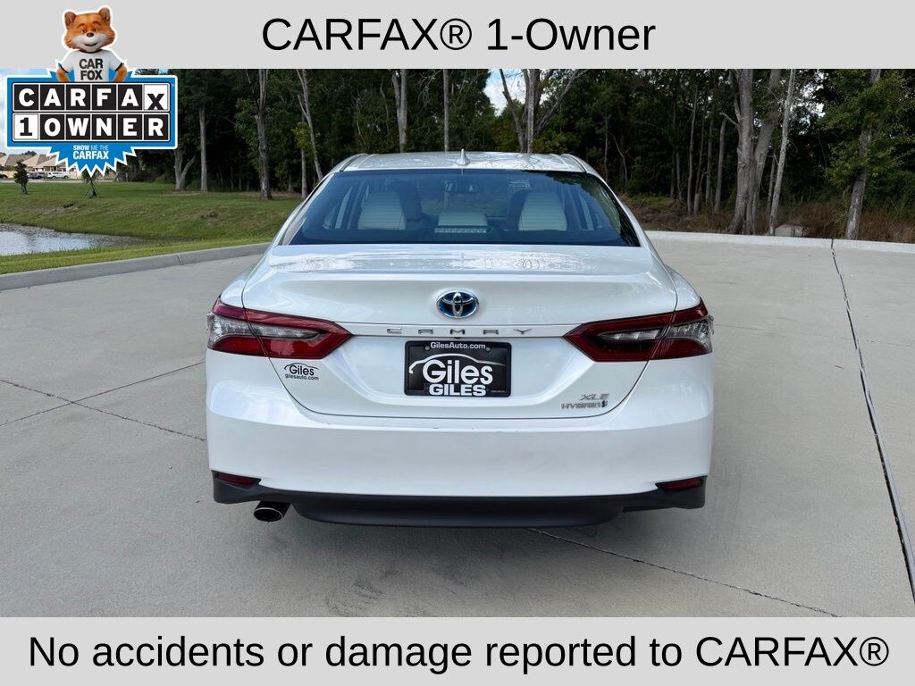 Used 2024 Toyota Camry Hybrid XLE Sedan