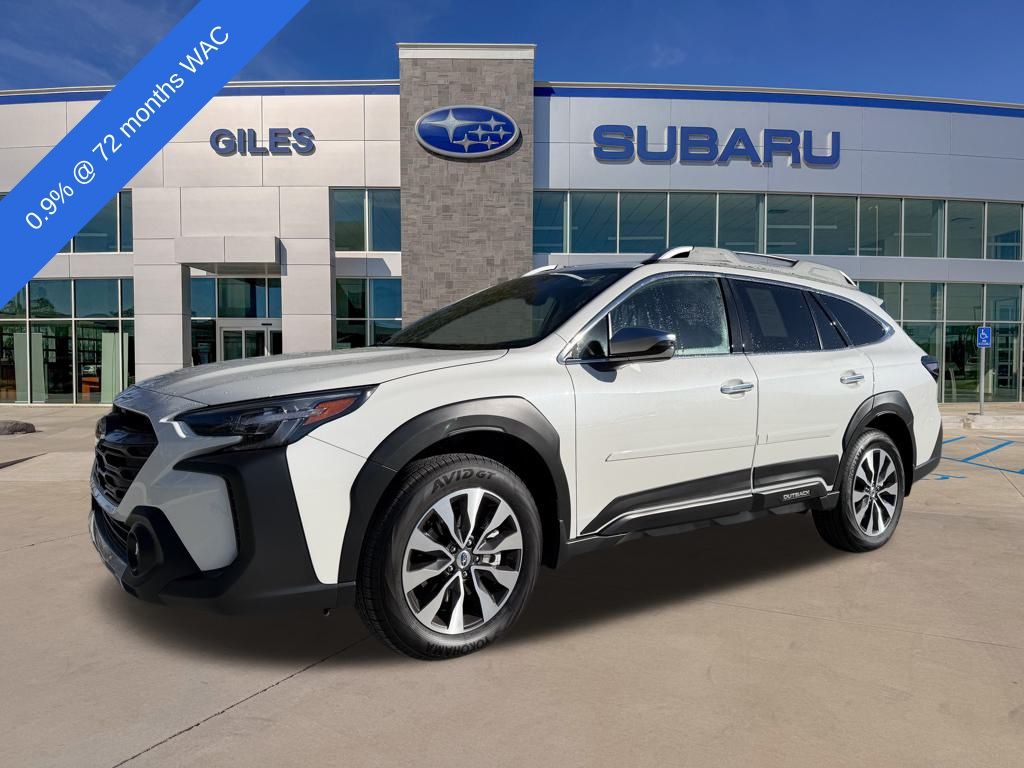 2025 Subaru Outback Touring's photo