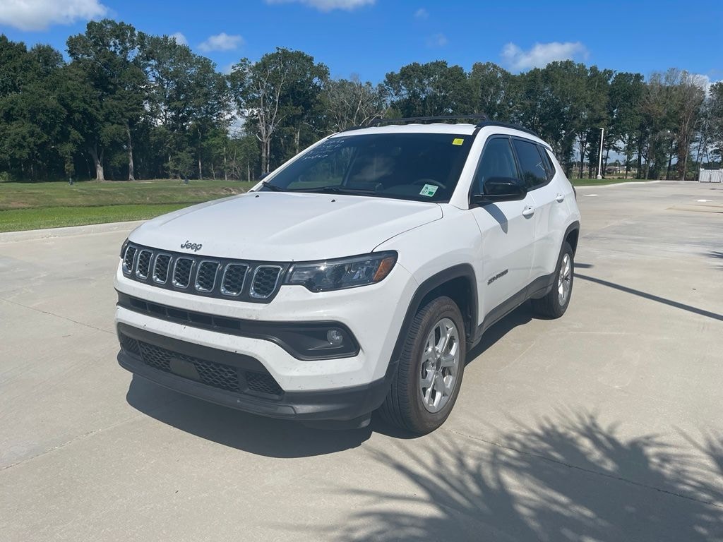 Used 2025 Jeep Compass Latitude SUV