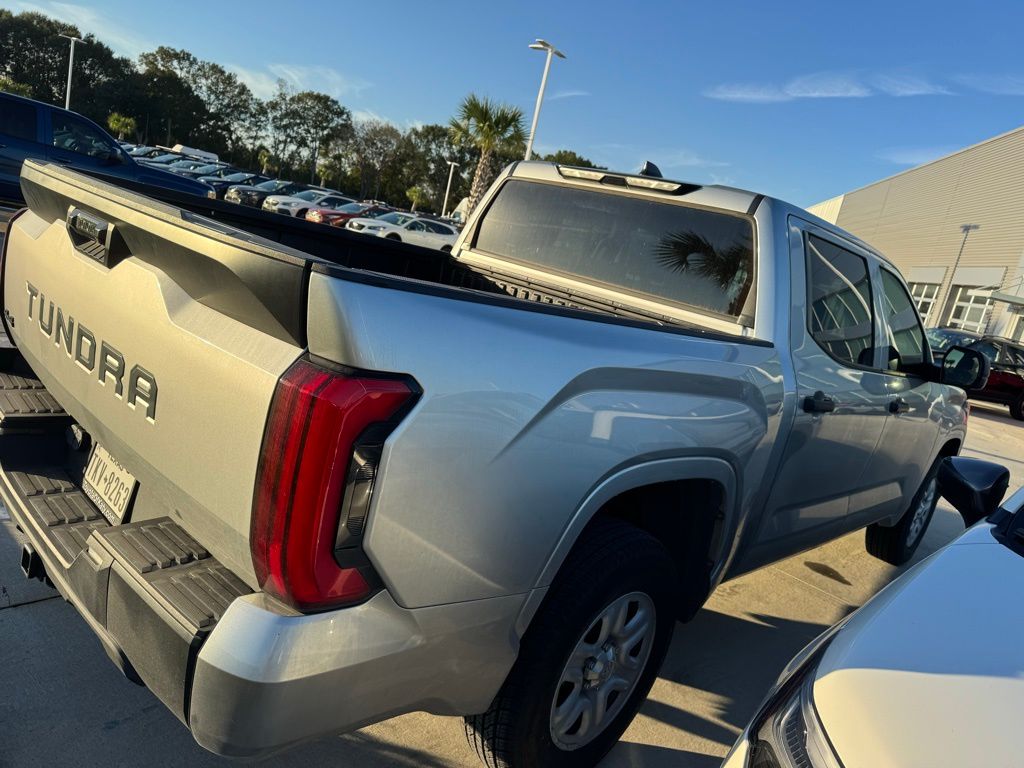 2023 Toyota Tundra SR photo 3