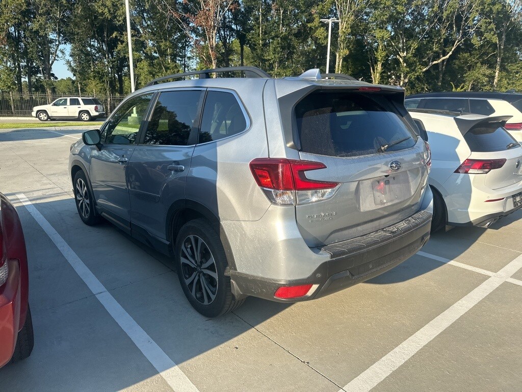 2020 Subaru Forester Limited photo 3