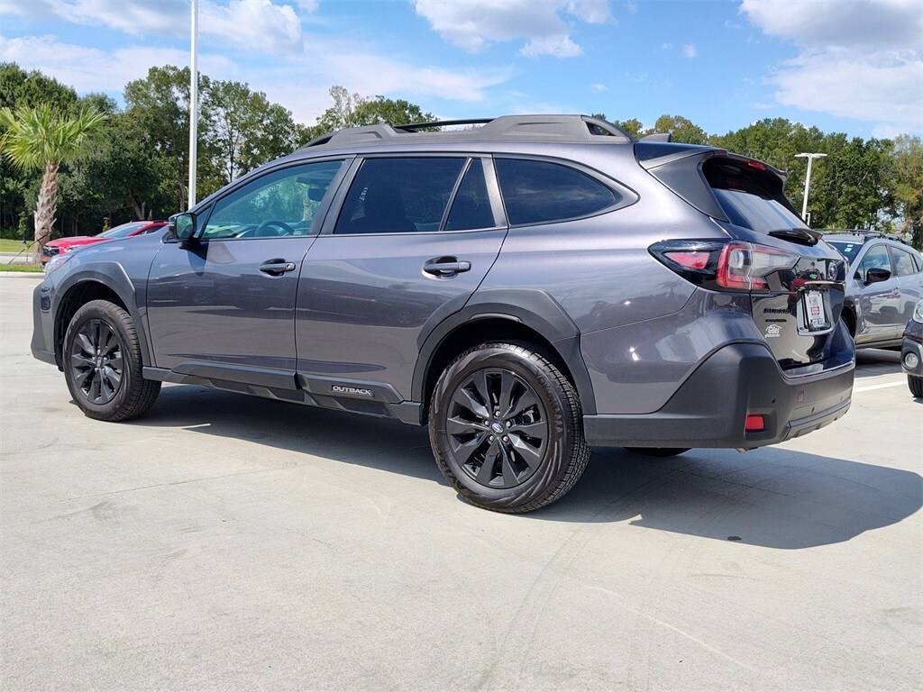 2025 Subaru Outback Onyx Edition XT photo 3