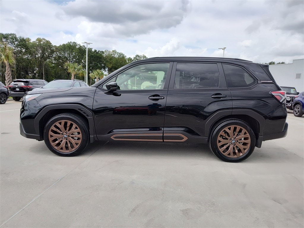 2025 Subaru Forester Sport photo 3
