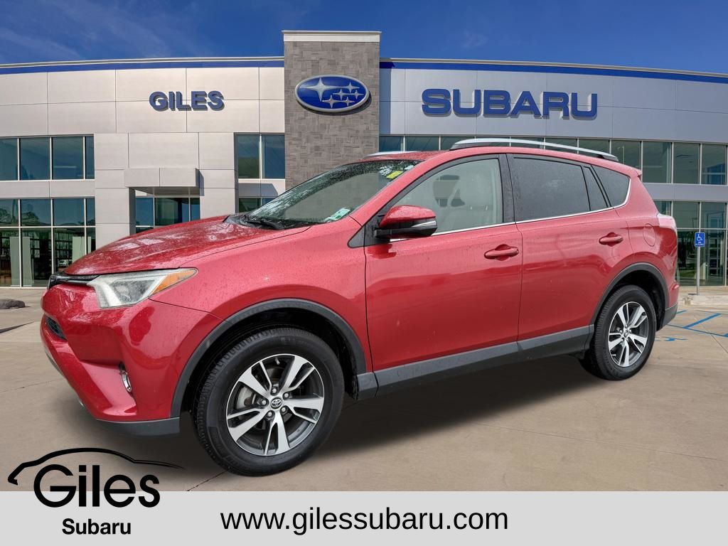 2017 Toyota RAV4 XLE's photo