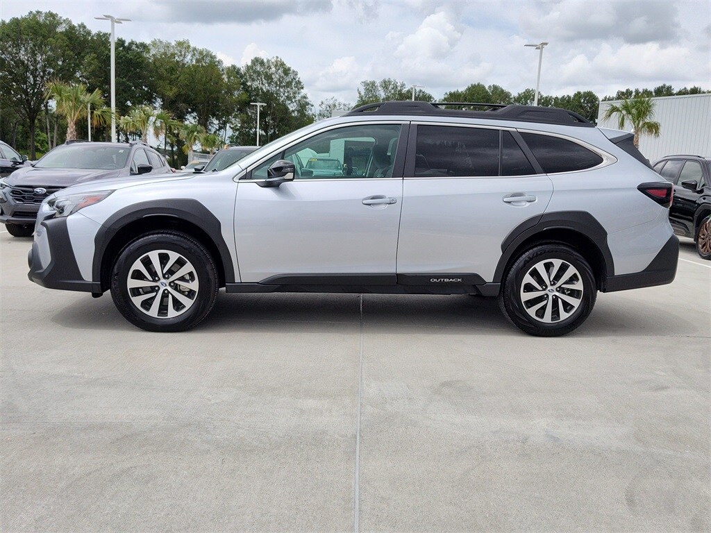 2025 Subaru Outback Premium photo 3