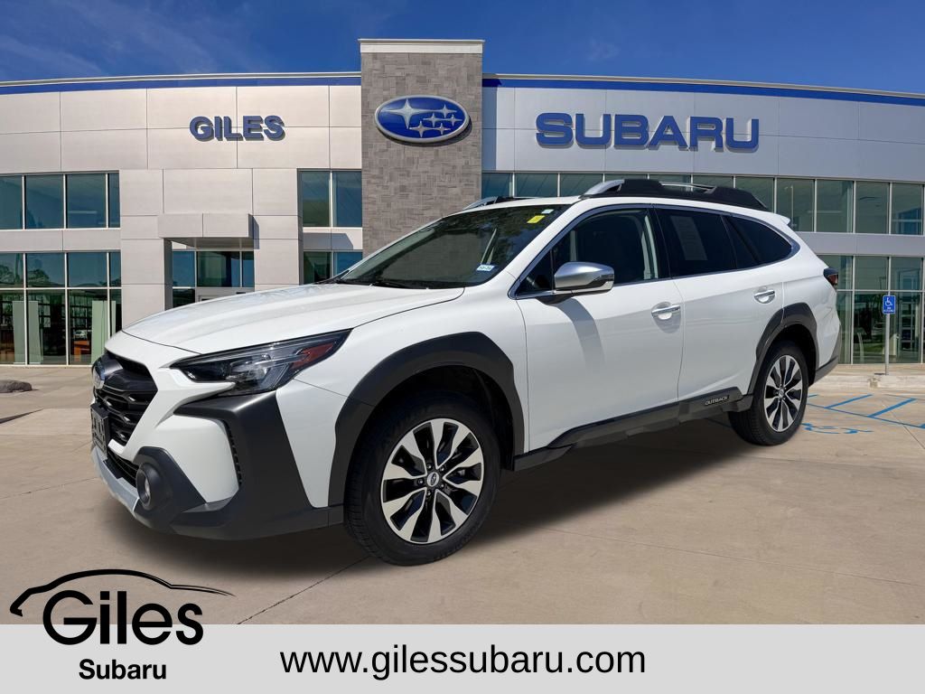 2023 Subaru Outback Touring's photo