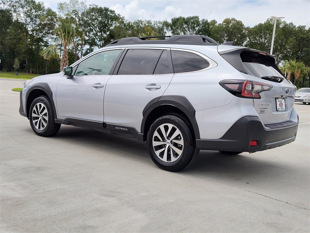 2025 Subaru Outback Premium photo 4