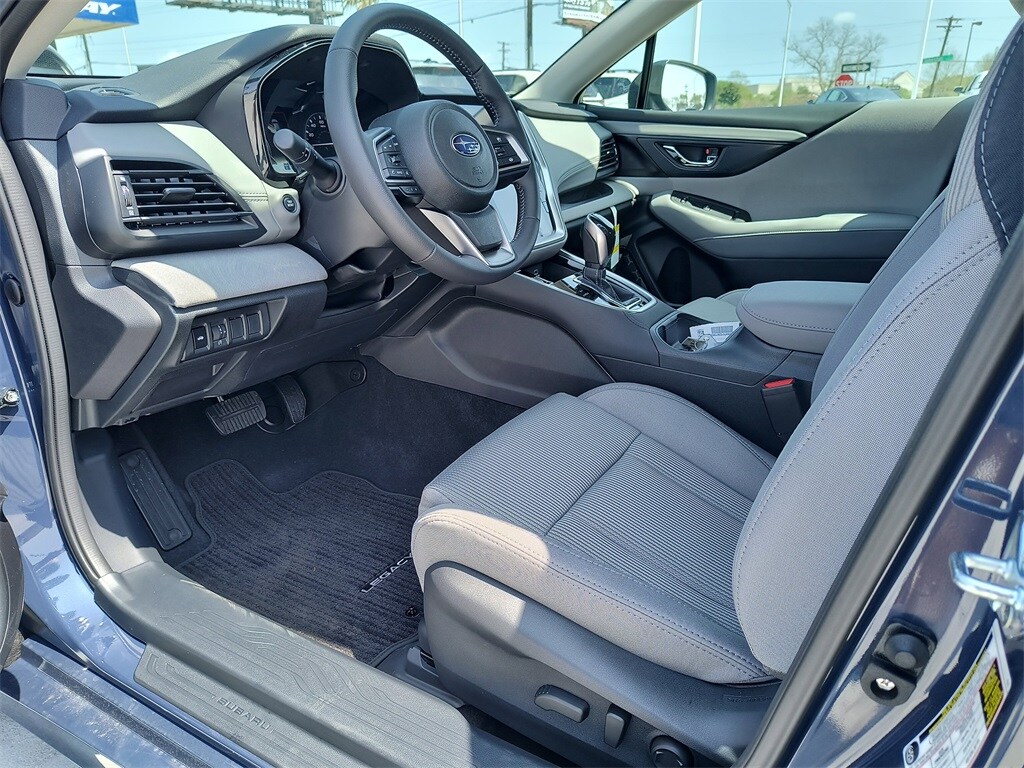 2025 Subaru Legacy Premium photo 2