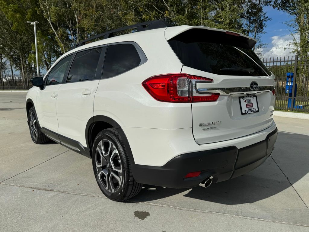 2025 Subaru Ascent Limited photo 2