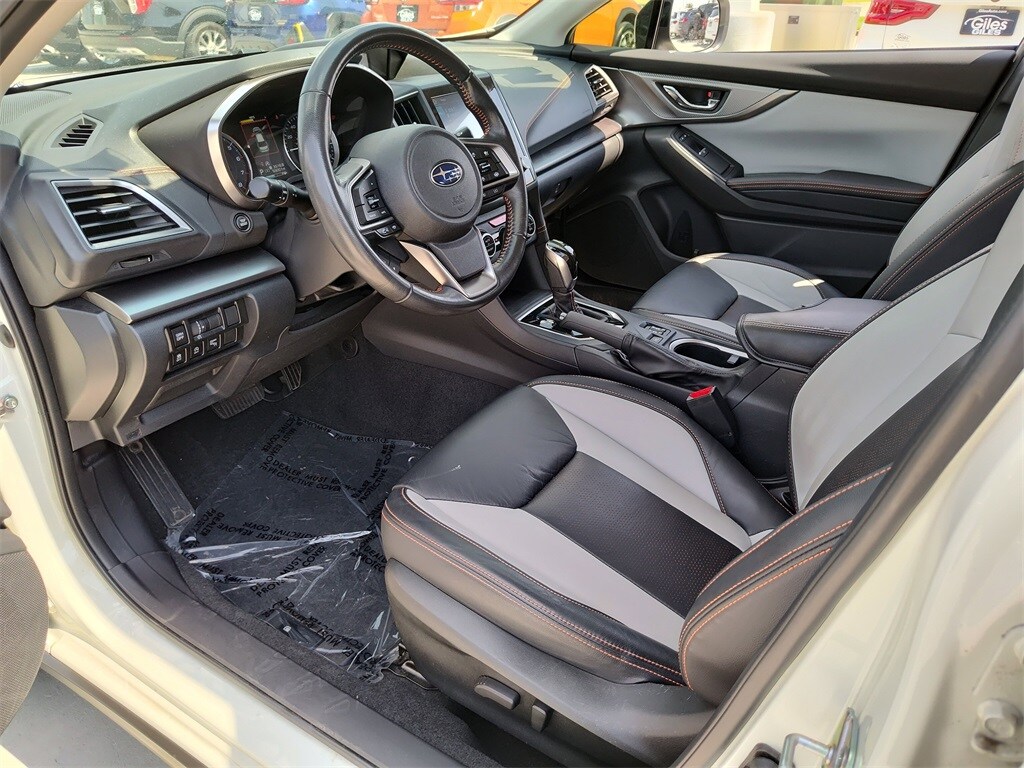 2023 Subaru Crosstrek Limited photo 2