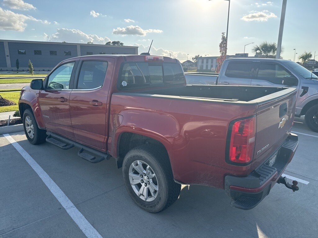 2016 Chevrolet Colorado LT photo 2
