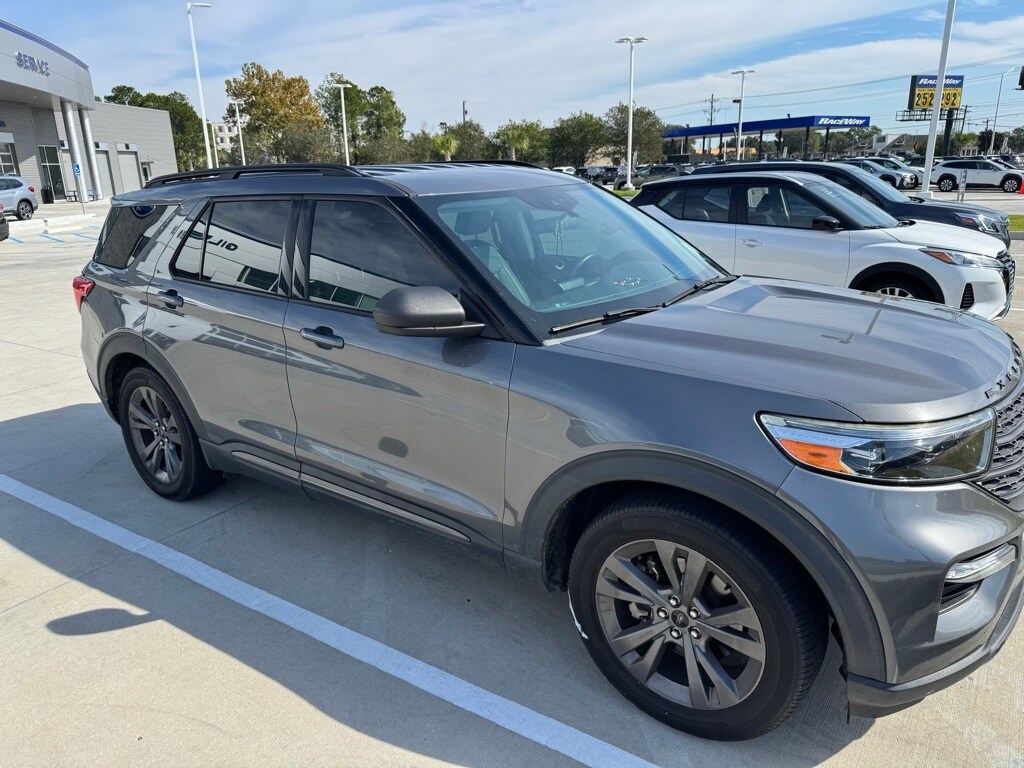 2021 Ford Explorer XLT photo 4