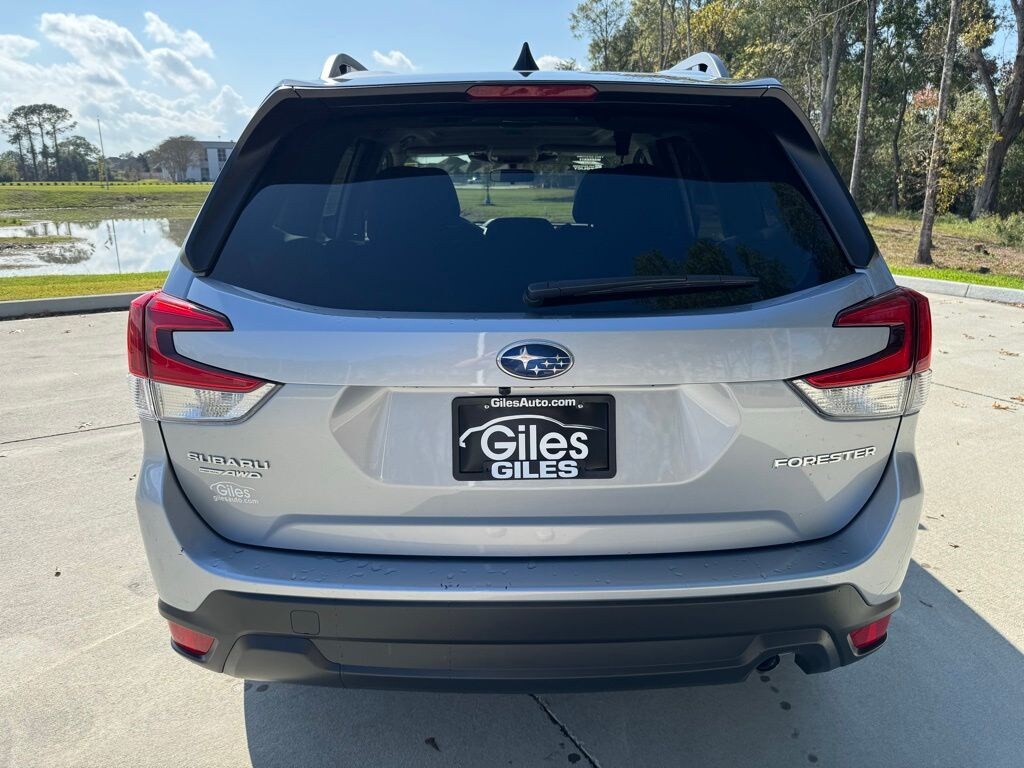 Used 2024 Subaru Forester Premium SUV