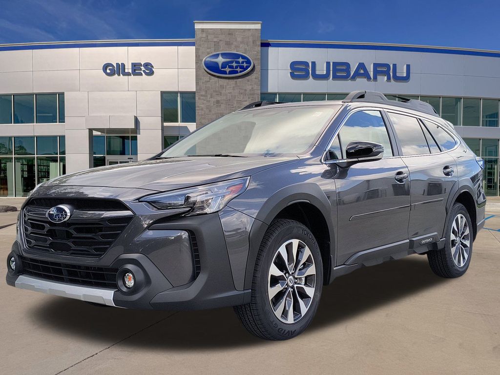 2025 Subaru Outback Limited's photo