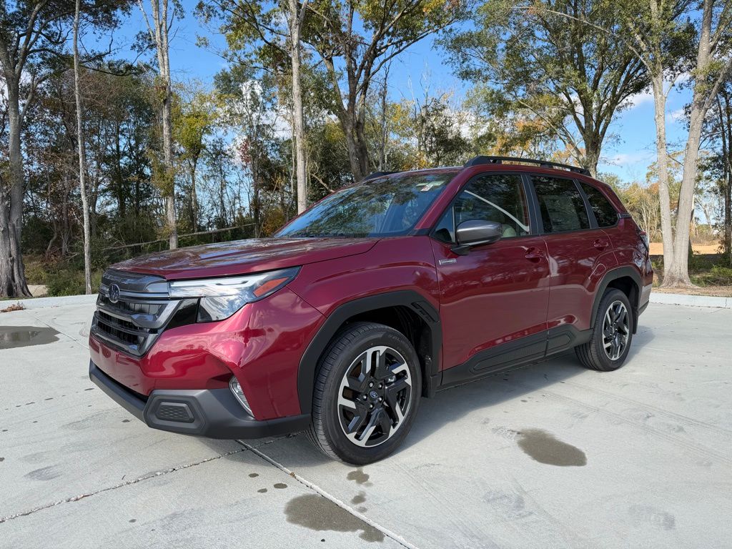2025 Subaru Forester Premium's photo