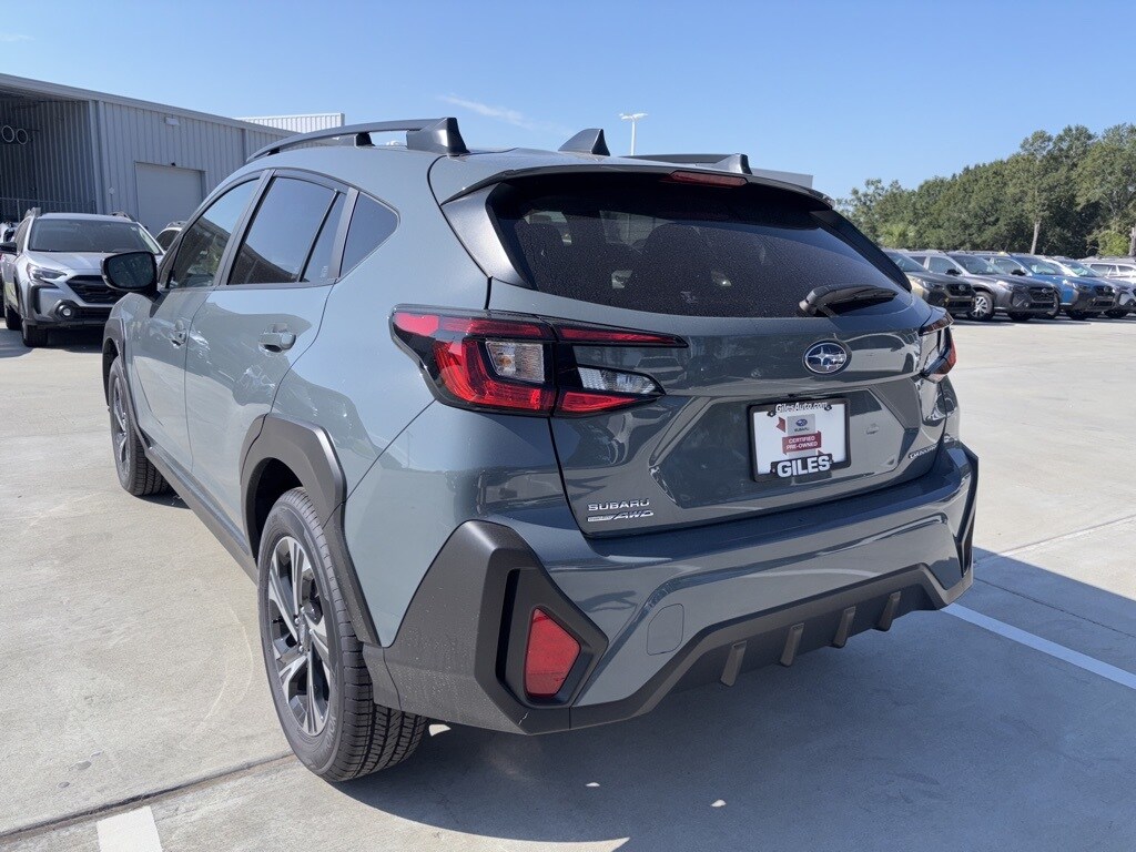 2025 Subaru Crosstrek Premium photo 2