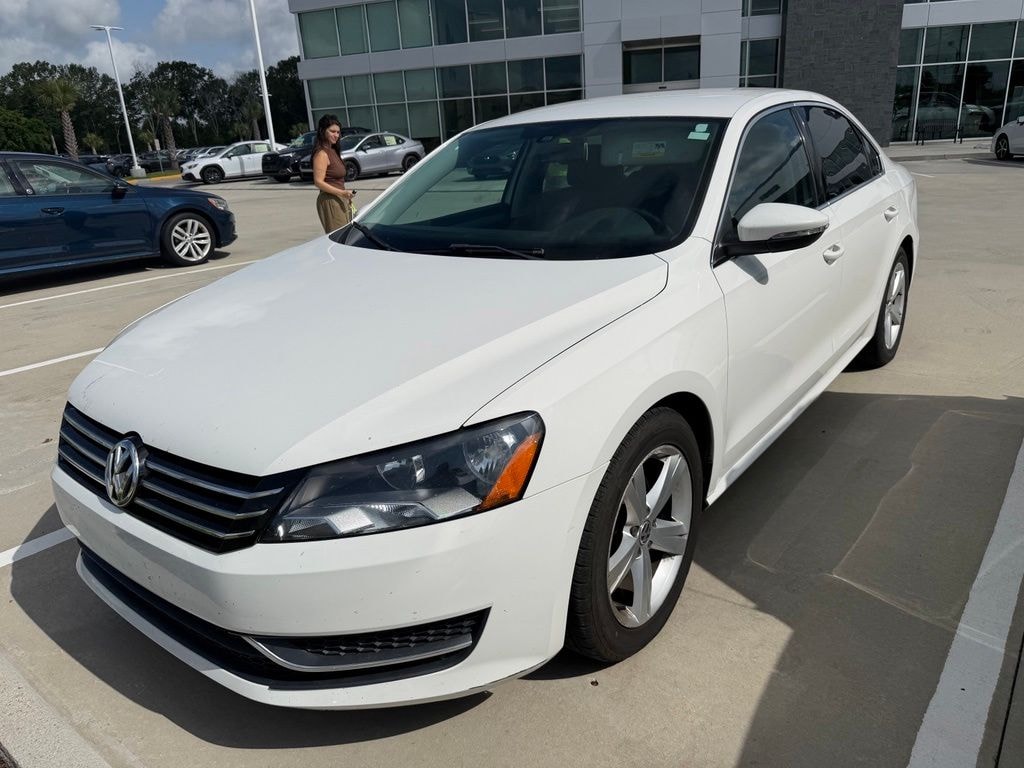Used 2012 Volkswagen Passat 2.5 SE Sedan