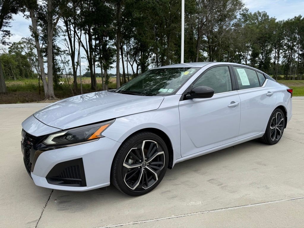 Used 2024 Nissan Altima 2.5 SR Sedan