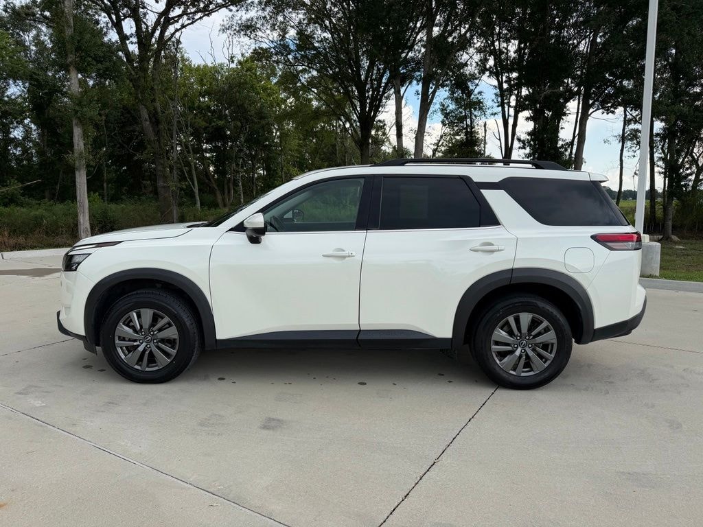 Used 2024 Nissan Pathfinder SV SUV