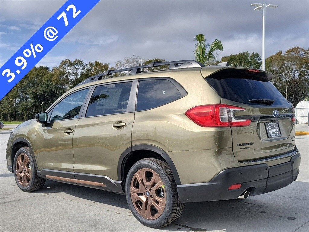 2025 Subaru Ascent Limited photo 3