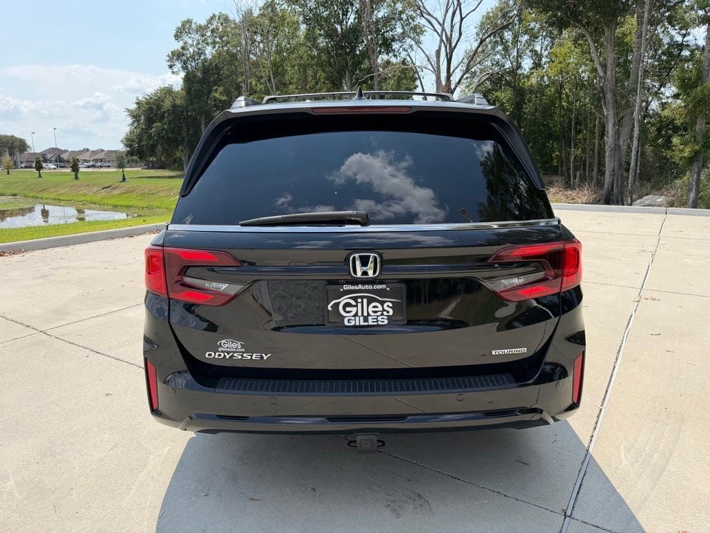 Used 2025 Honda Odyssey Touring Minivan/Van