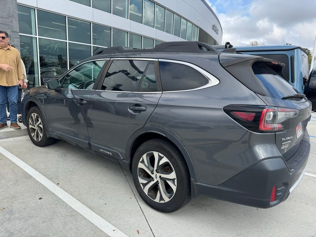 2021 Subaru Outback Limited's photo